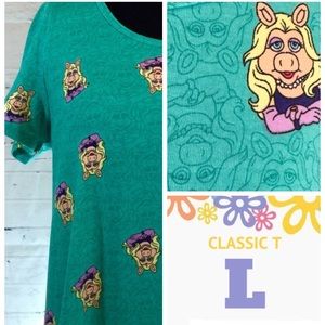 NWT Lularoe Disney CLASSIC T - L; Miss Piggy